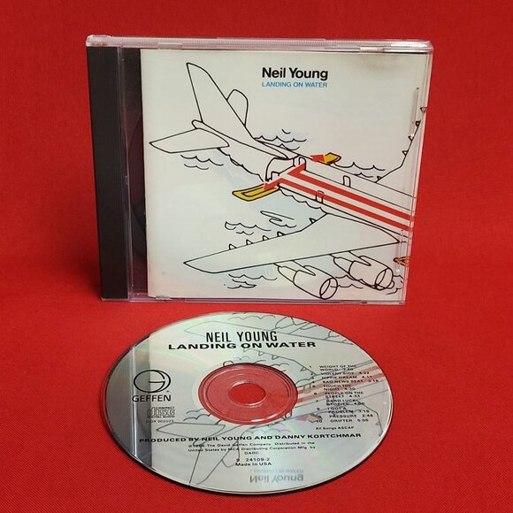 Neil Young Landing on Water CD 1986 - Picture 7 of 8